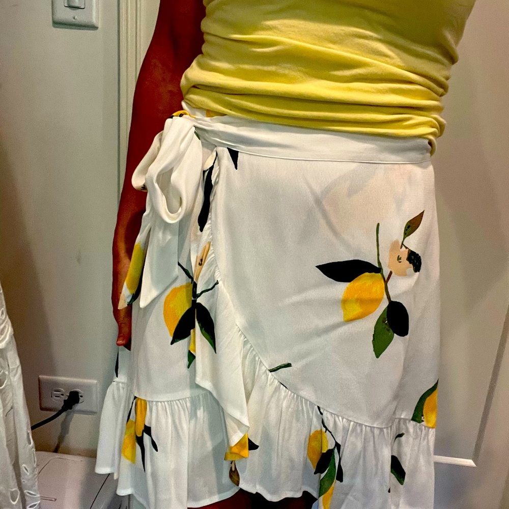 Rails Etienne Lemon Wrap Skirt Size XS Perfect for Summer!